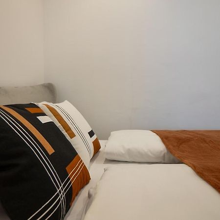 2-Rooms Apartment 10 Min Away From City Center Βιέννη Εξωτερικό φωτογραφία